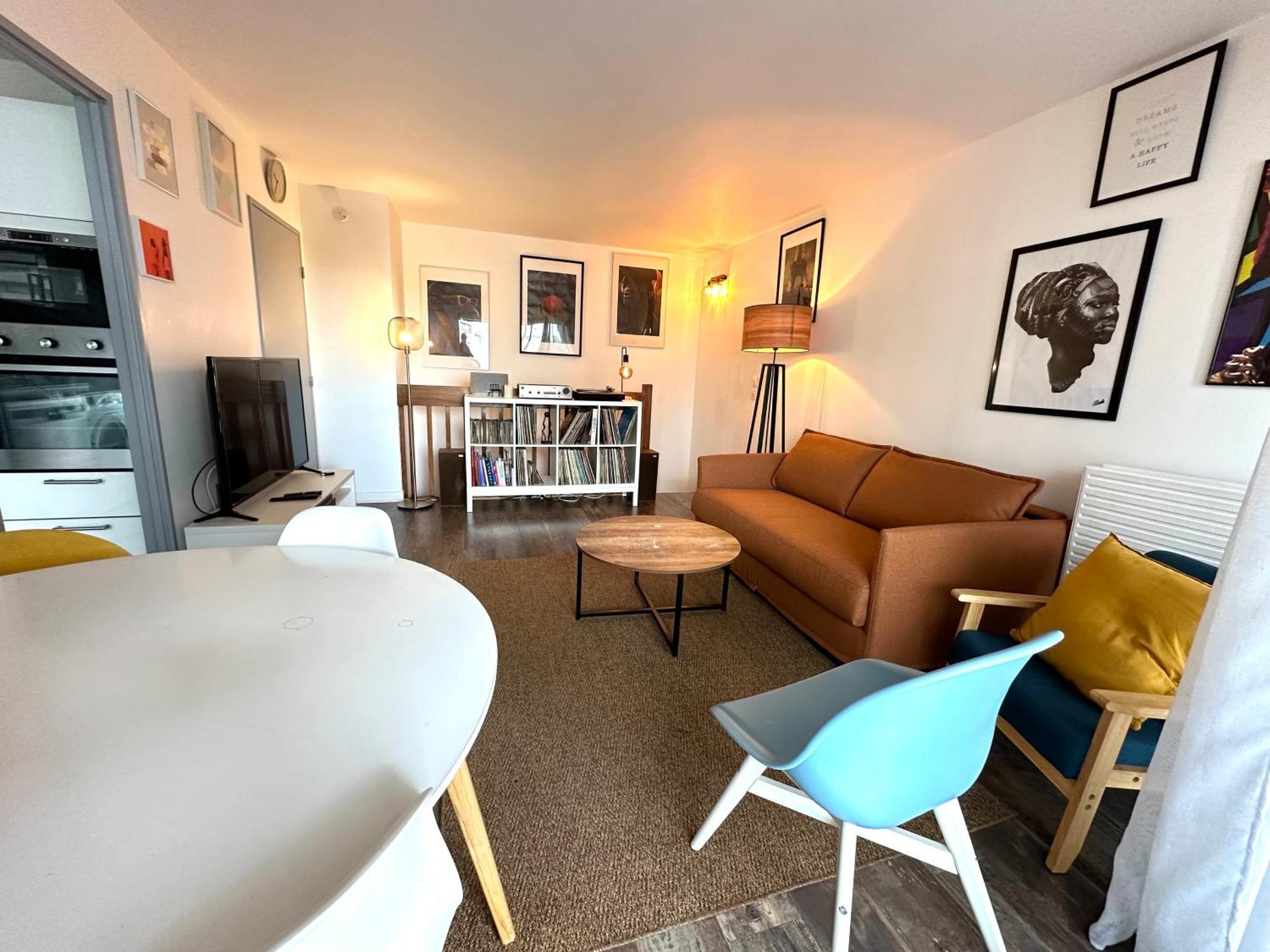 Cosy Duplex Avec Parking A Paris 19 By Immo Kit Bnb Zewnętrze zdjęcie