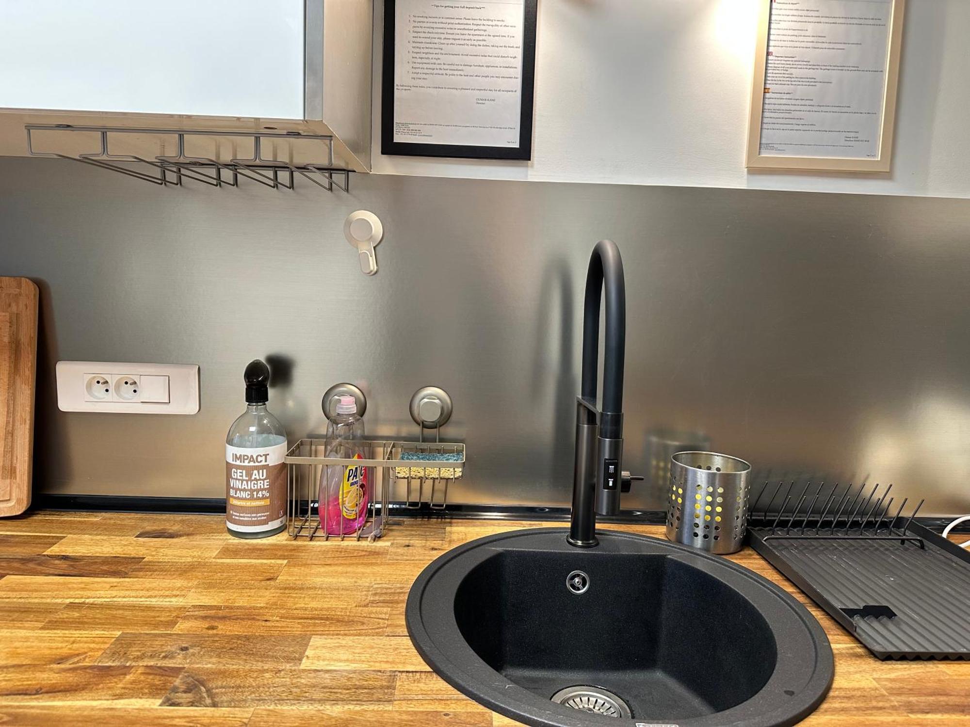 Cosy Duplex Avec Parking A Paris 19 By Immo Kit Bnb Zewnętrze zdjęcie