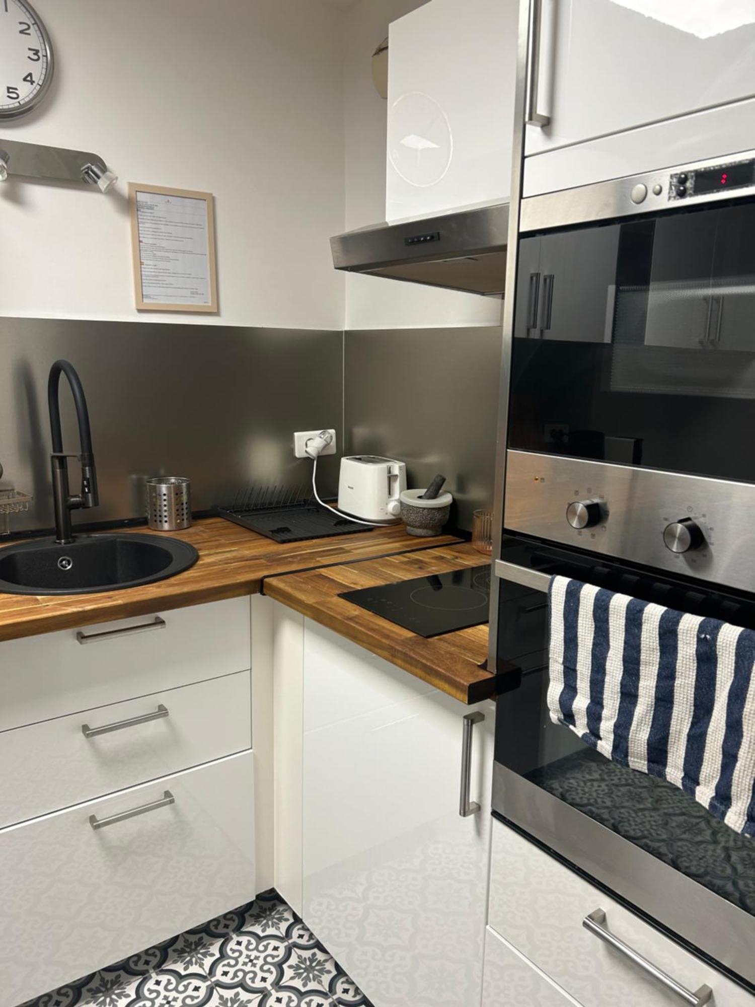 Cosy Duplex Avec Parking A Paris 19 By Immo Kit Bnb Zewnętrze zdjęcie